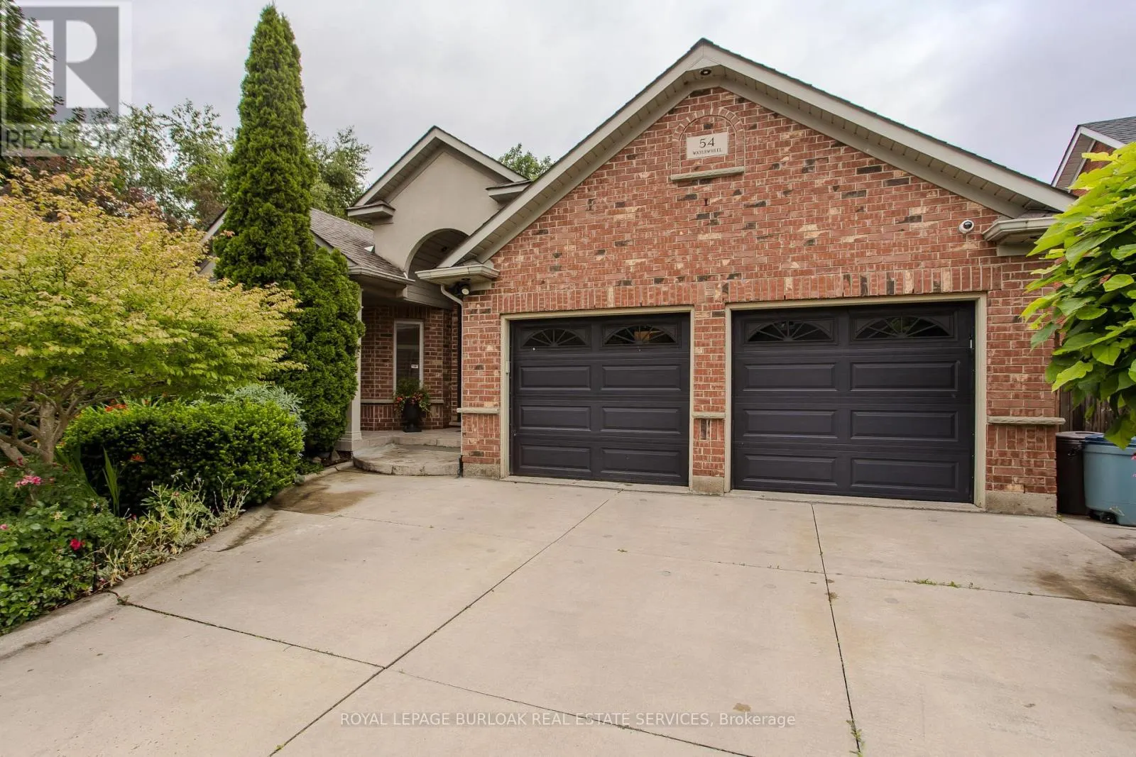 54 WATERWHEEL CRESCENT