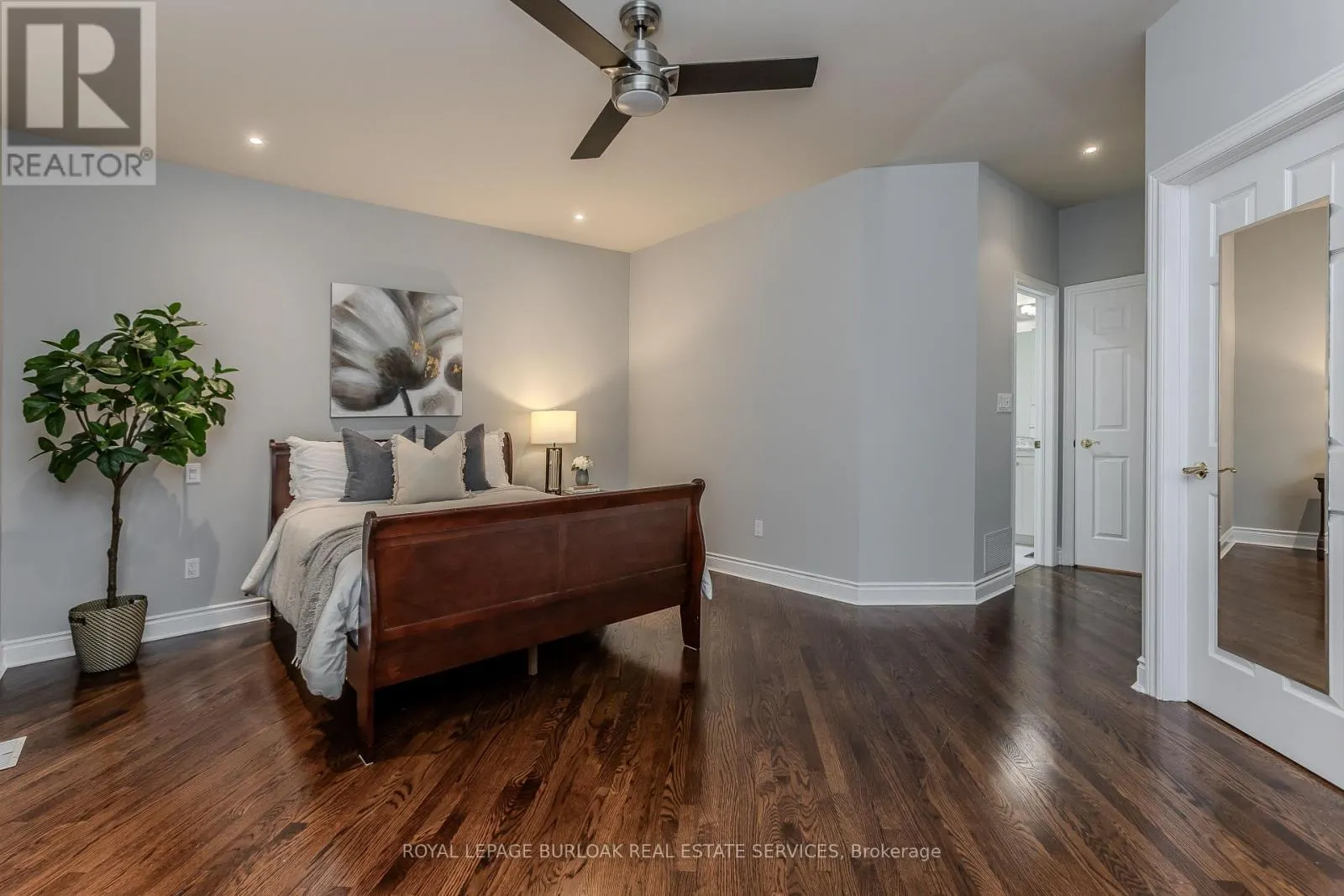 54 WATERWHEEL CRESCENT