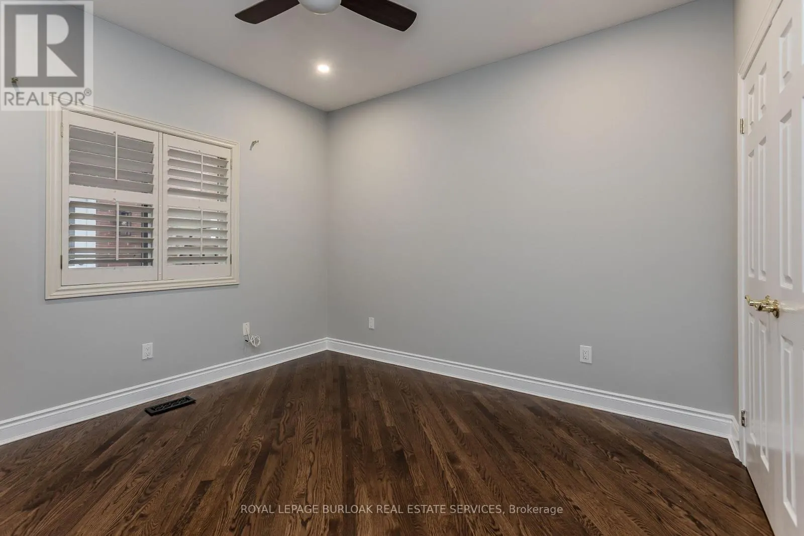 54 WATERWHEEL CRESCENT