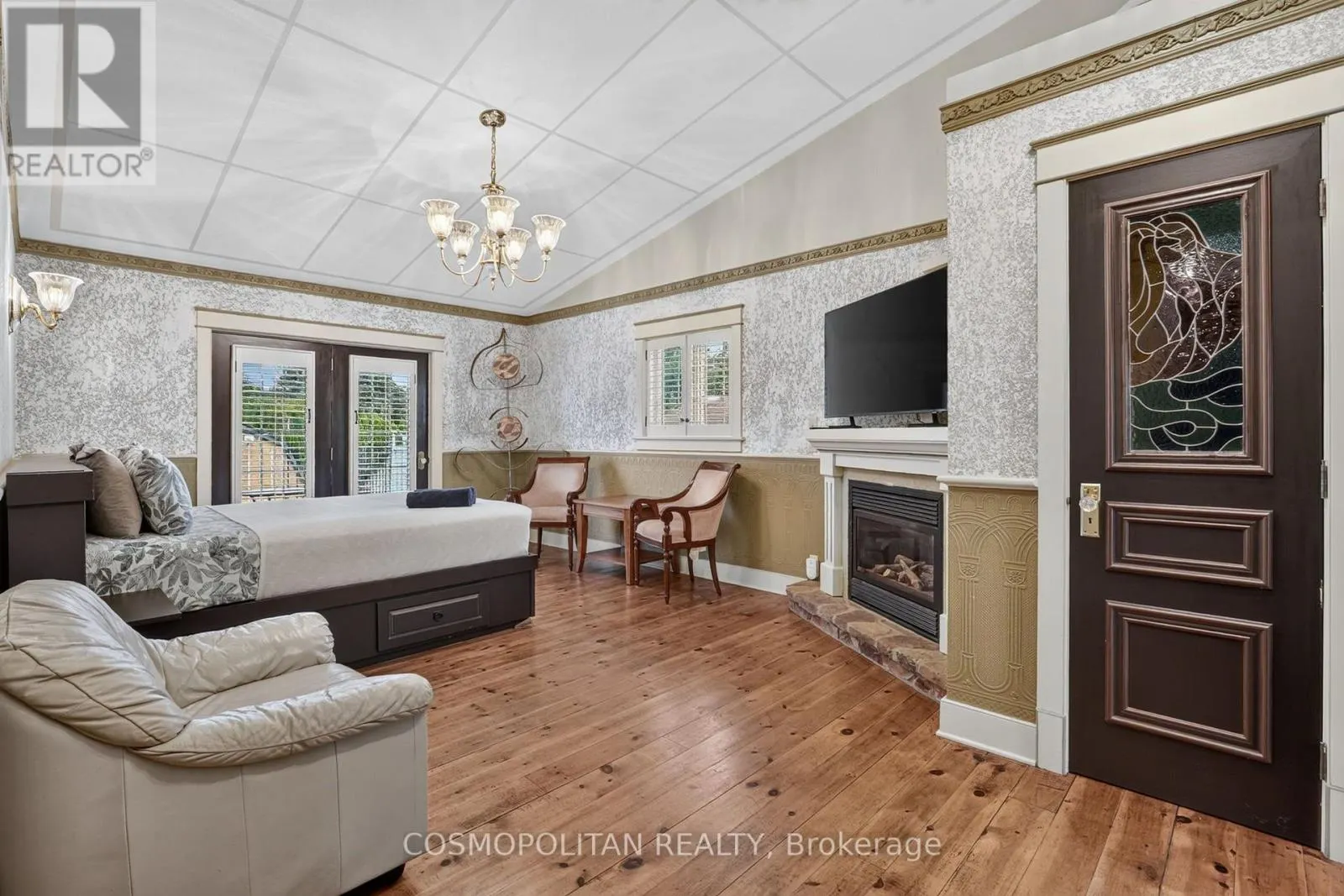 1426 NIAGARA STONE ROAD