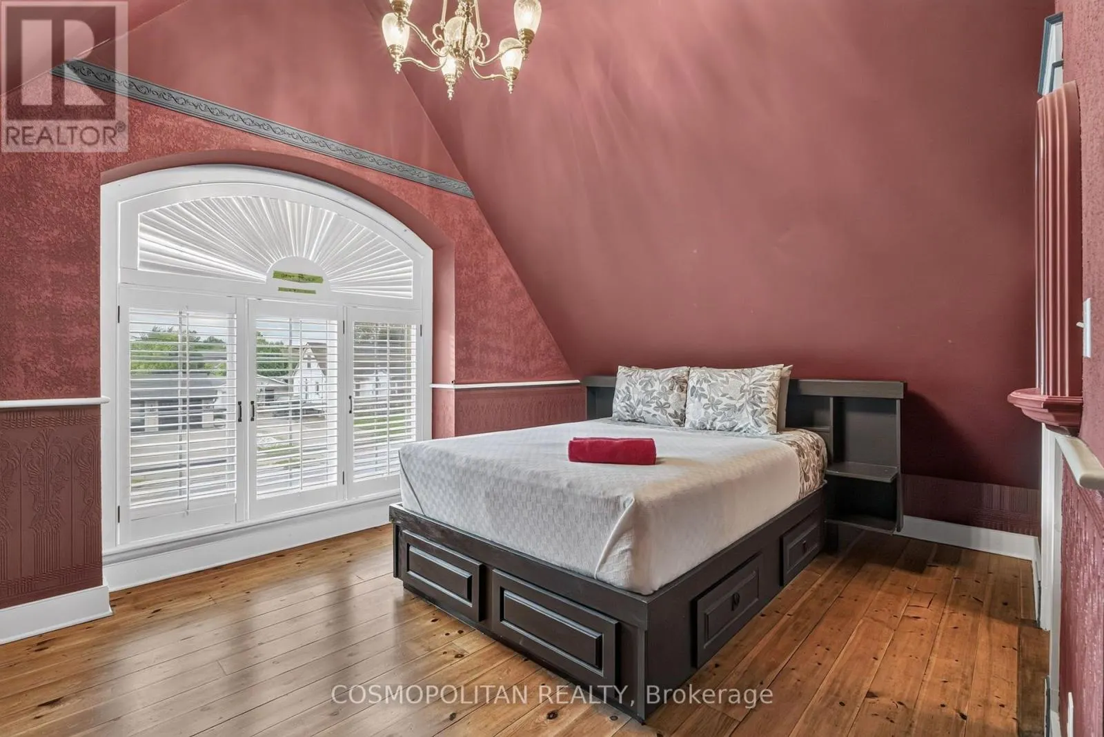 1426 NIAGARA STONE ROAD
