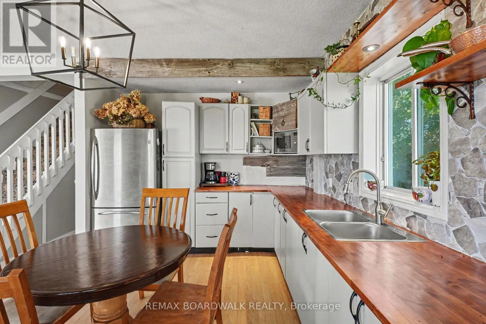 1853 COUNTY RD 8