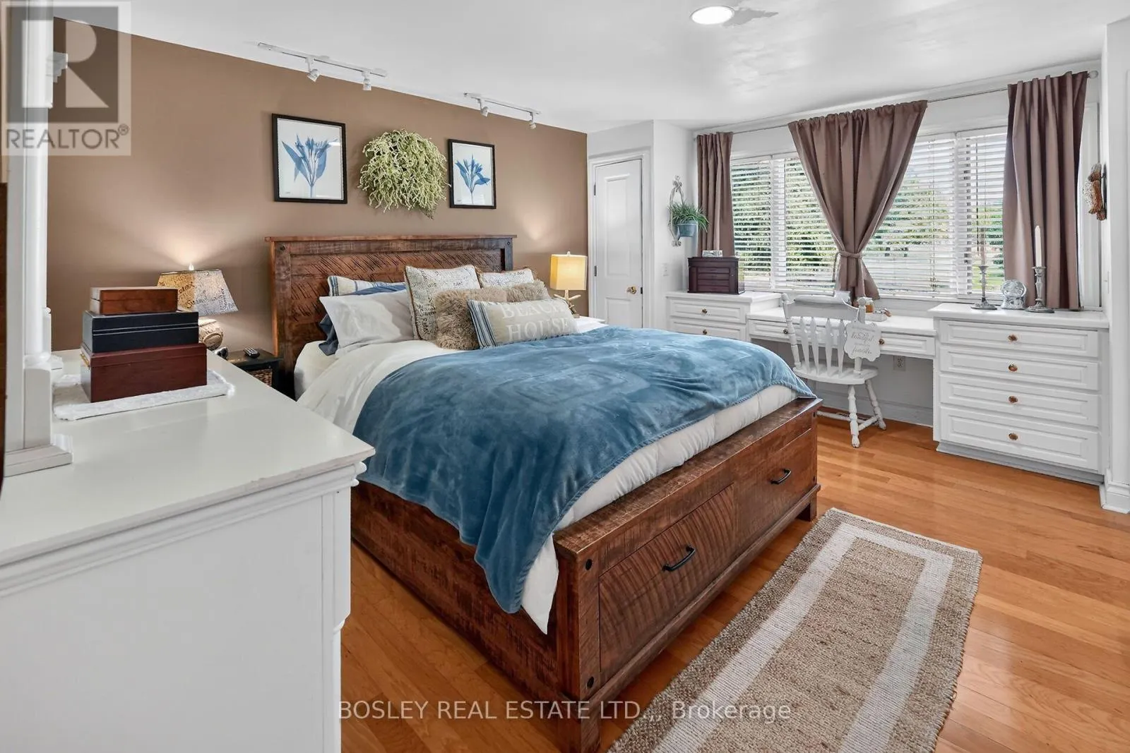 299 CHERRY HILL BOULEVARD S