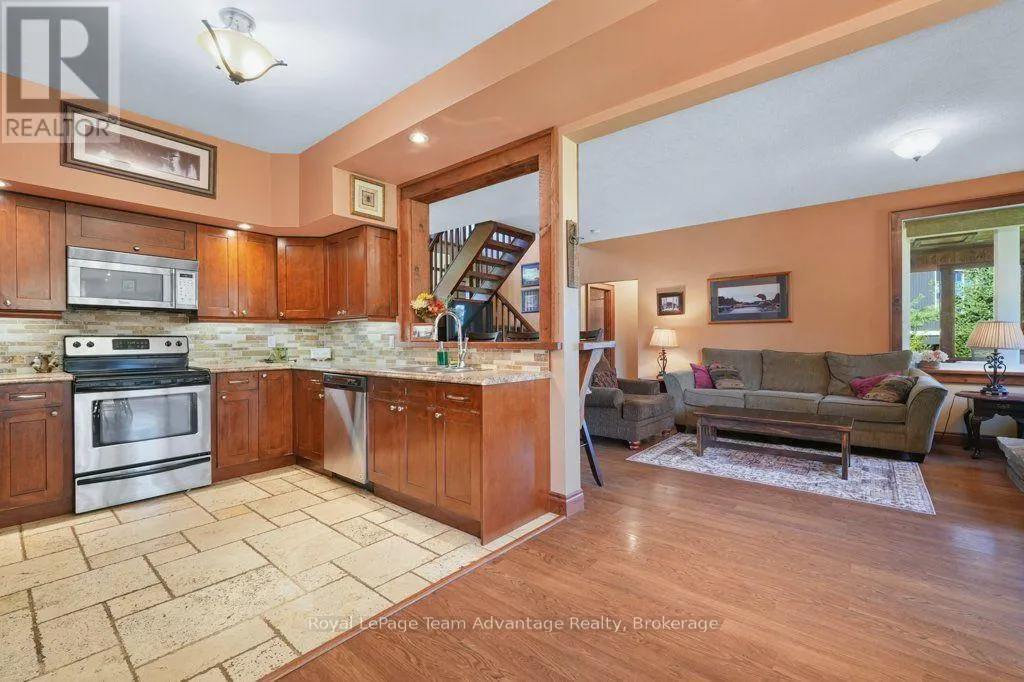 25 COLE POINT TRAIL