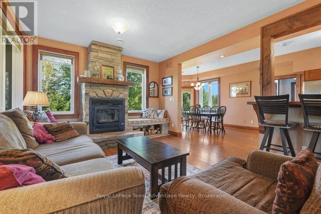 25 COLE POINT TRAIL