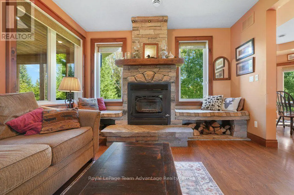 25 COLE POINT TRAIL