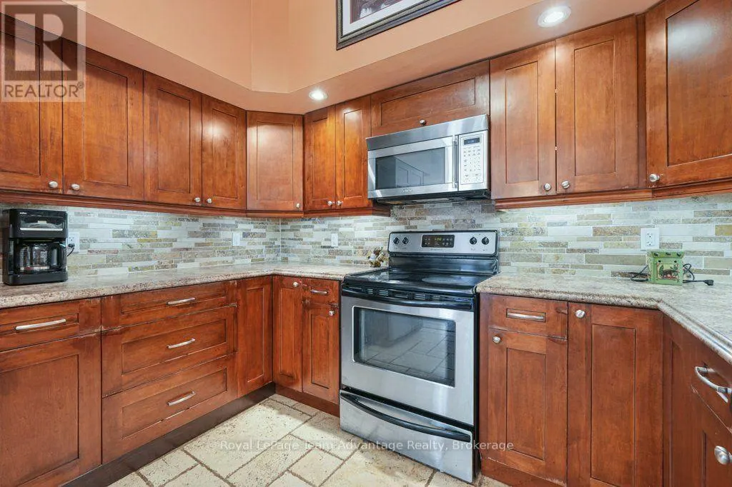25 COLE POINT TRAIL