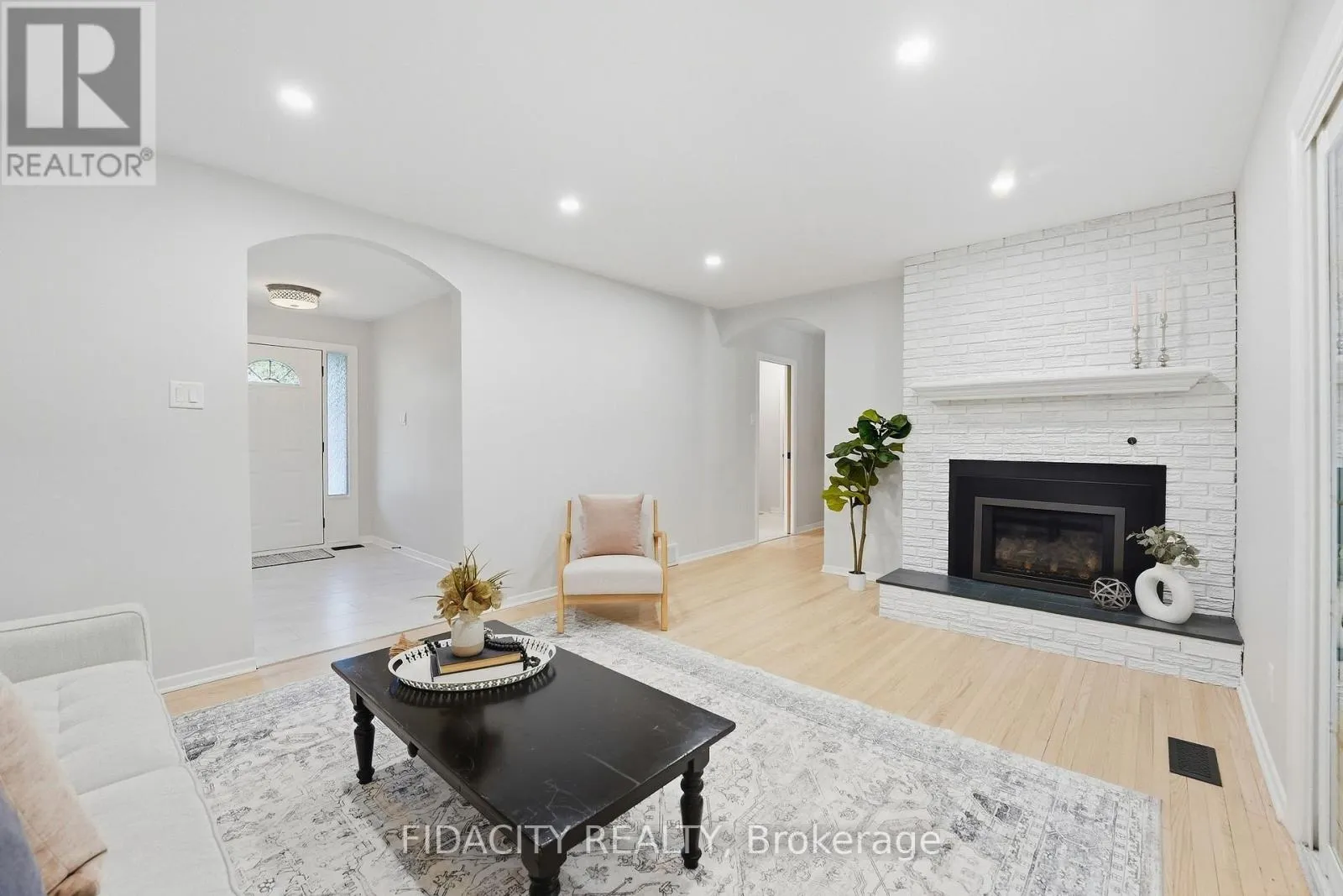36 BEVERLY STREET