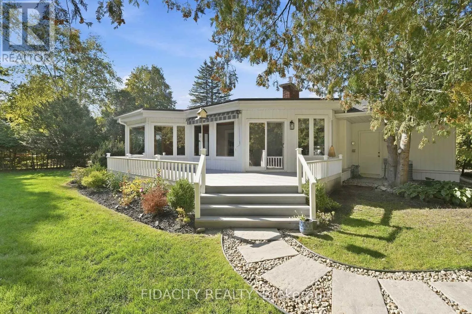 36 BEVERLY STREET