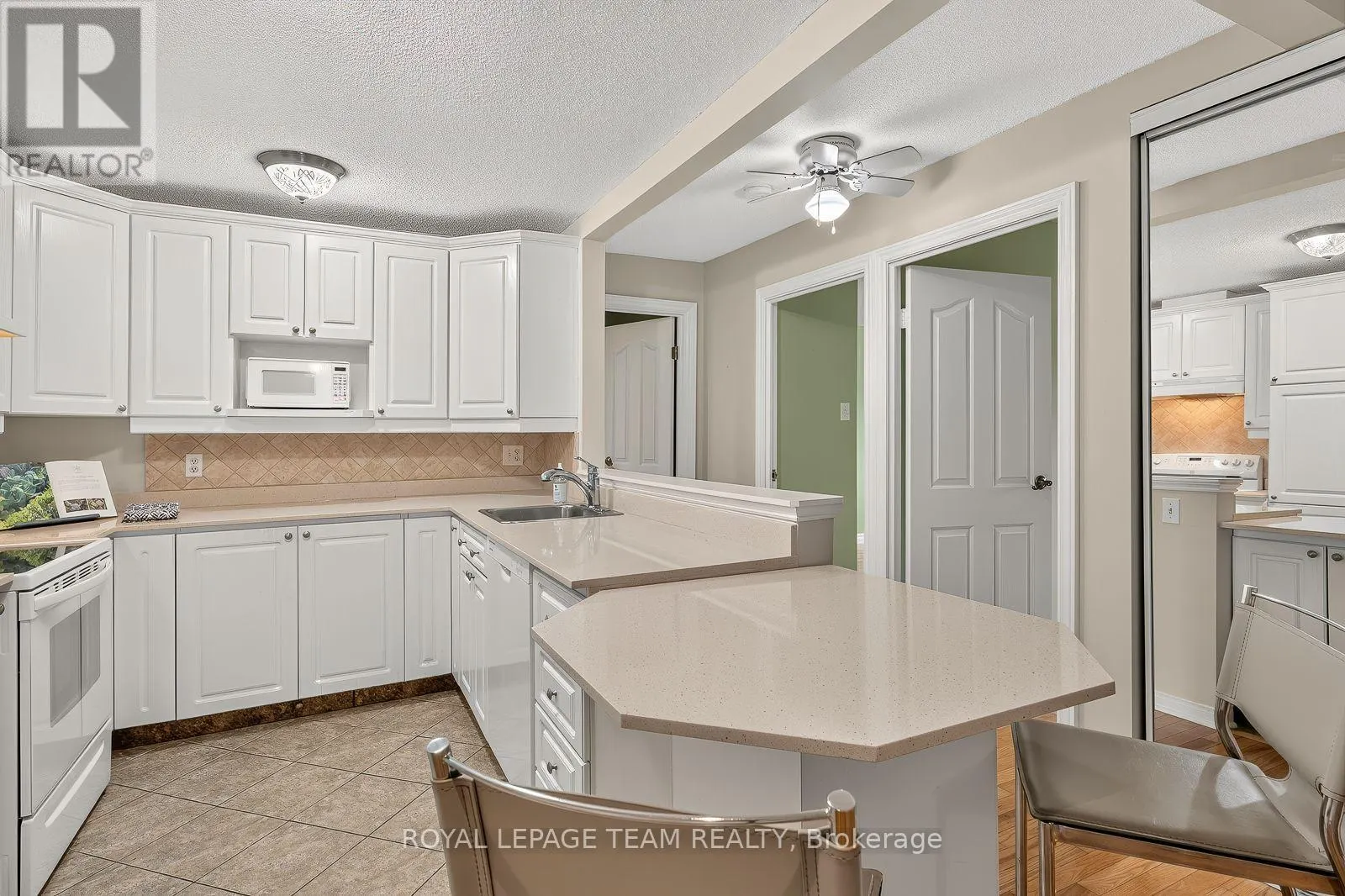 409 - 40 LANDRY STREET