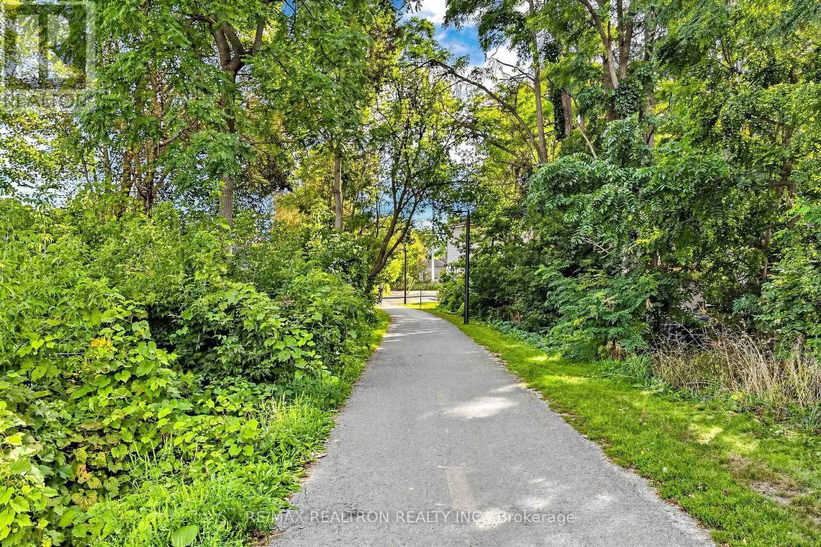 185 PARKHILL ROAD