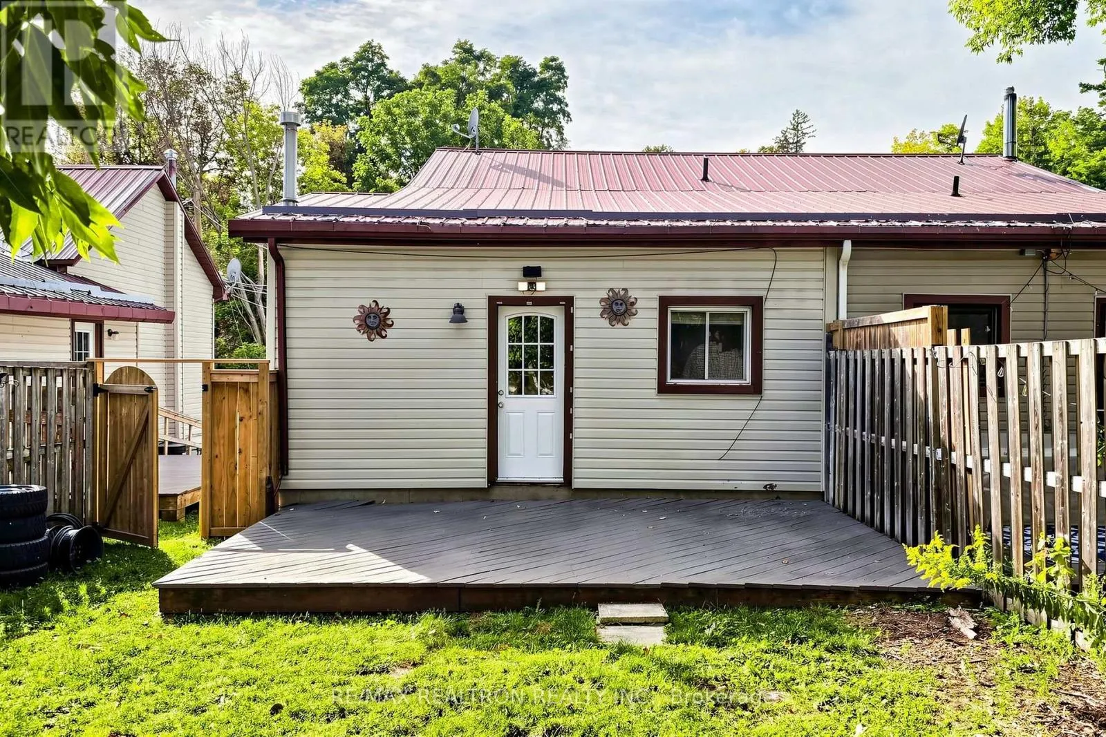 185 PARKHILL ROAD