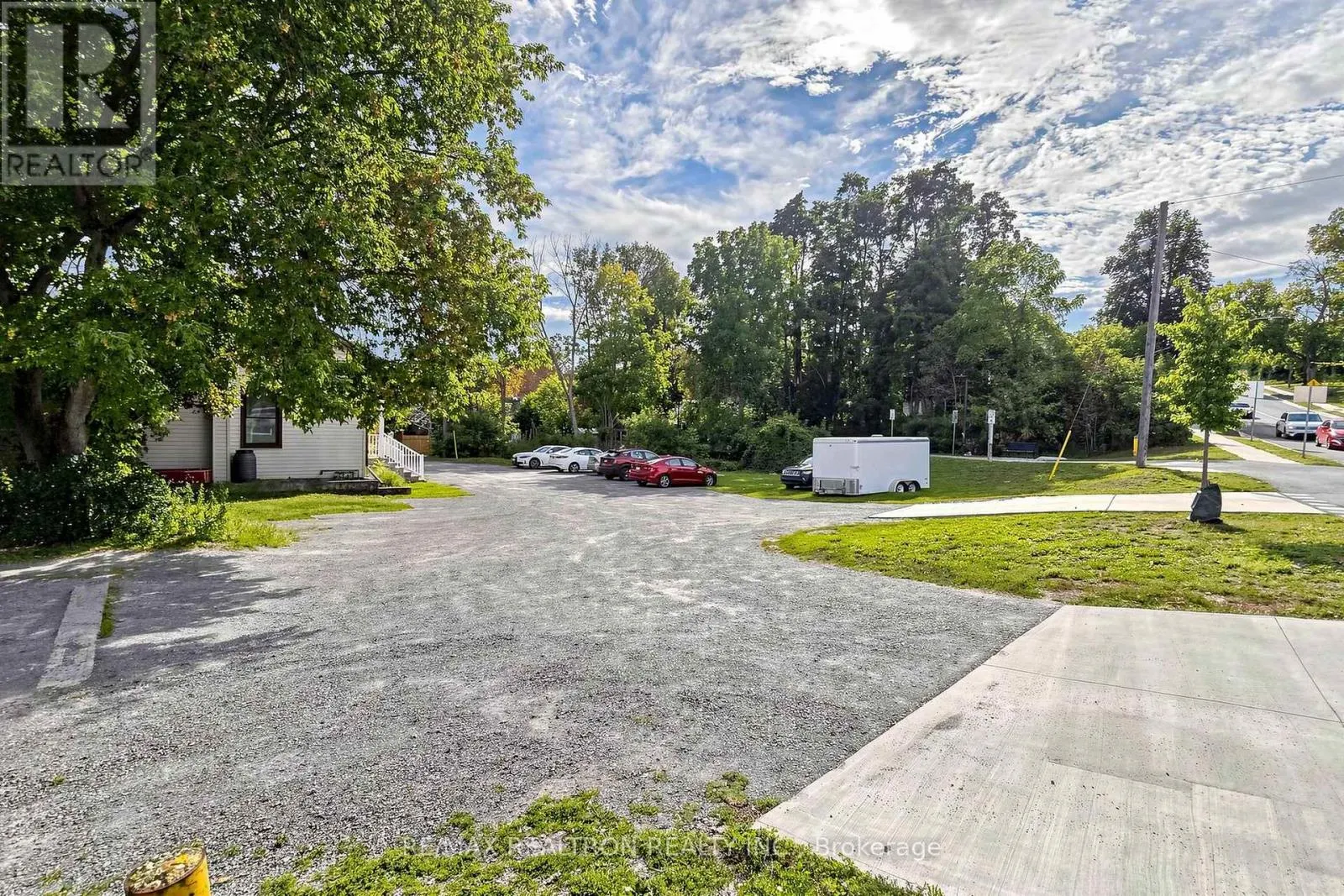 185 PARKHILL ROAD