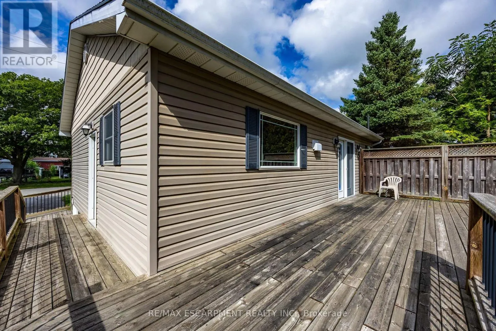 14 CARRICK STREET