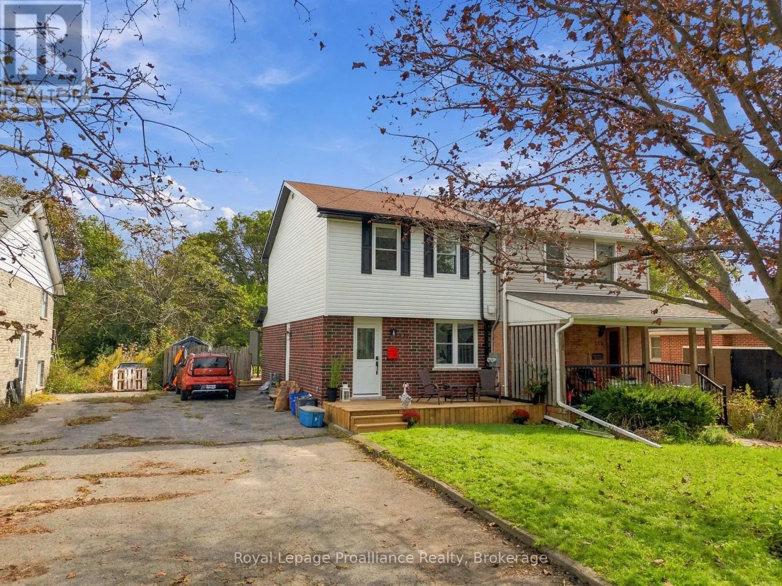 378 ANNE STREET