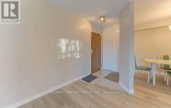 27 - 3085 KINGSWAY DRIVE