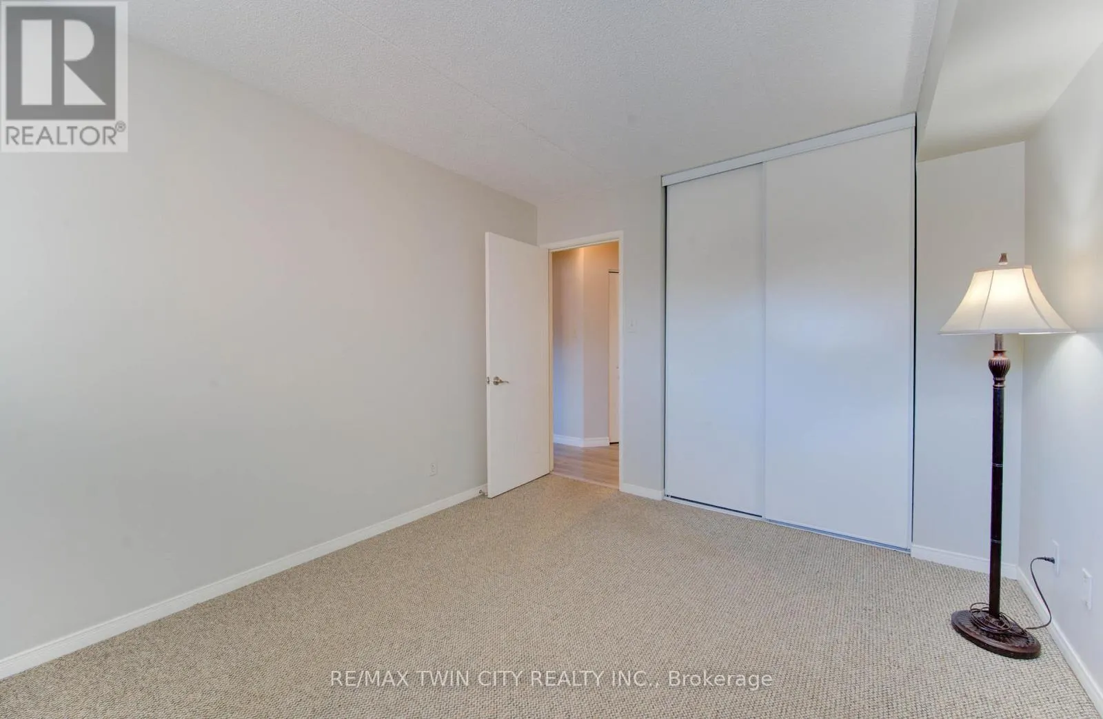 27 - 3085 KINGSWAY DRIVE
