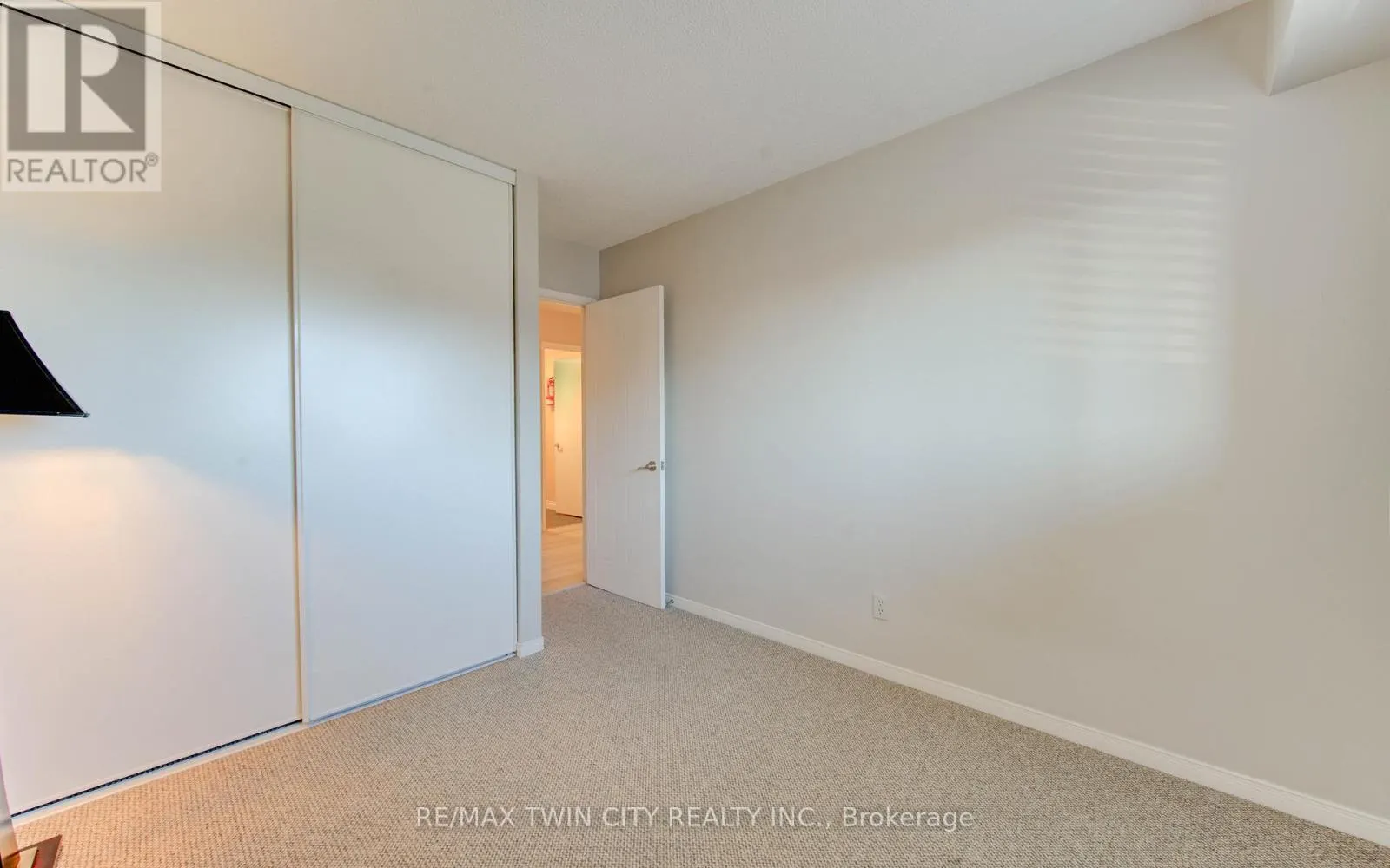27 - 3085 KINGSWAY DRIVE