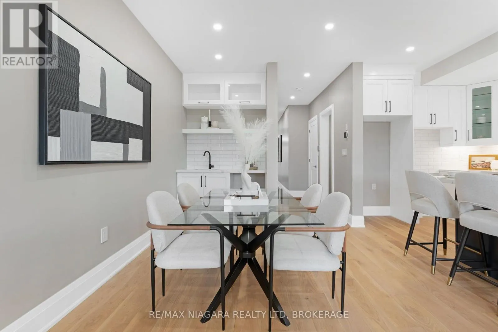 202 - 8900 ANGIE DRIVE #202