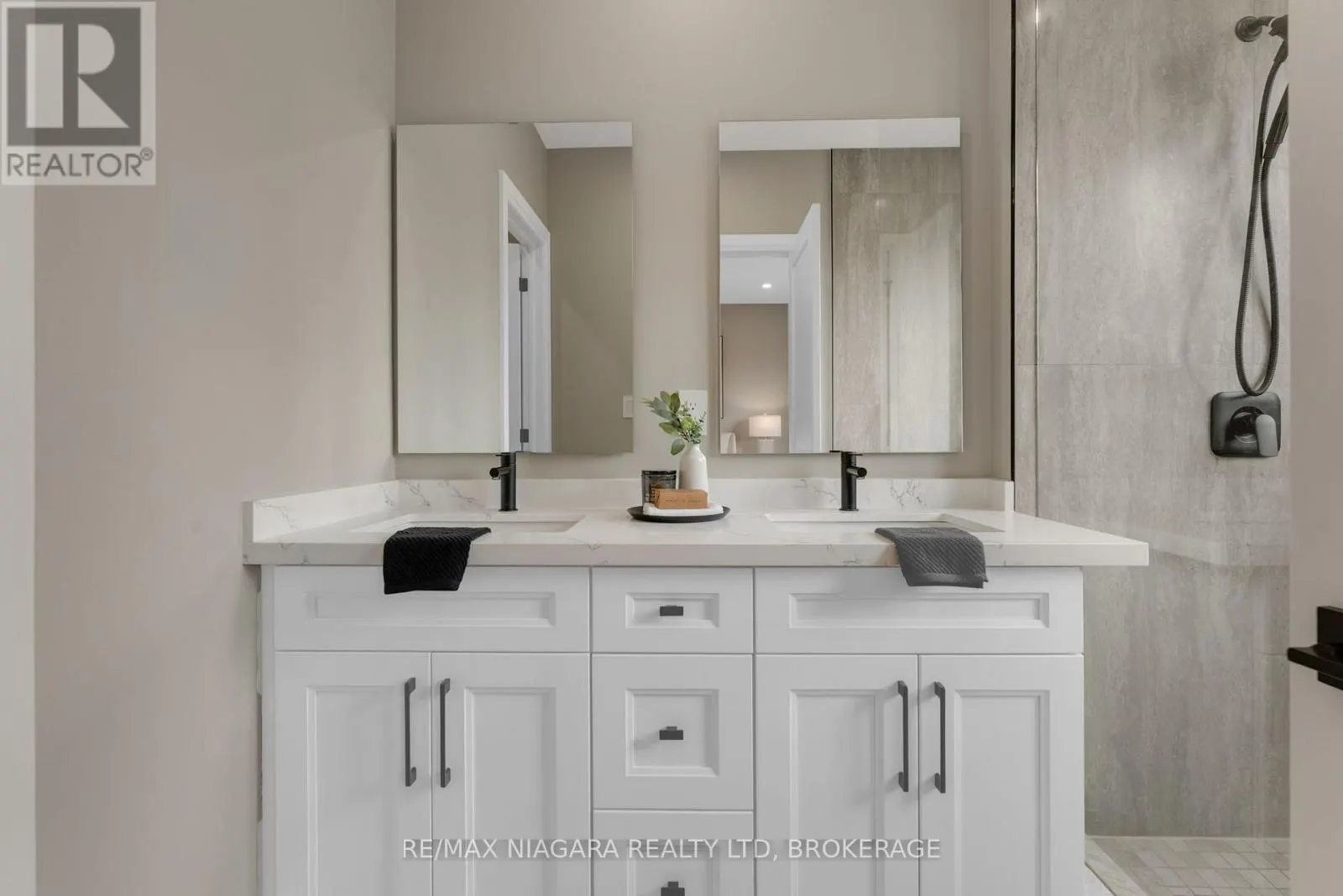 201 - 8900 ANGIE DRIVE #201