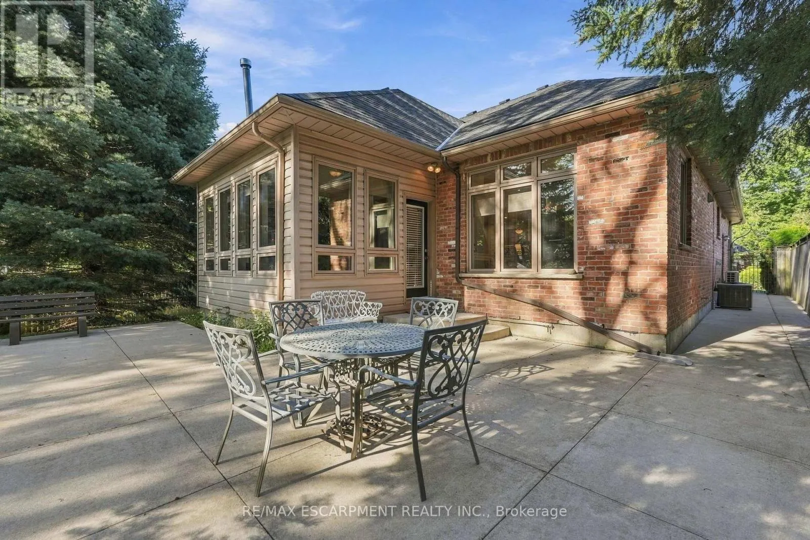 4 SUMMIT DRIVE