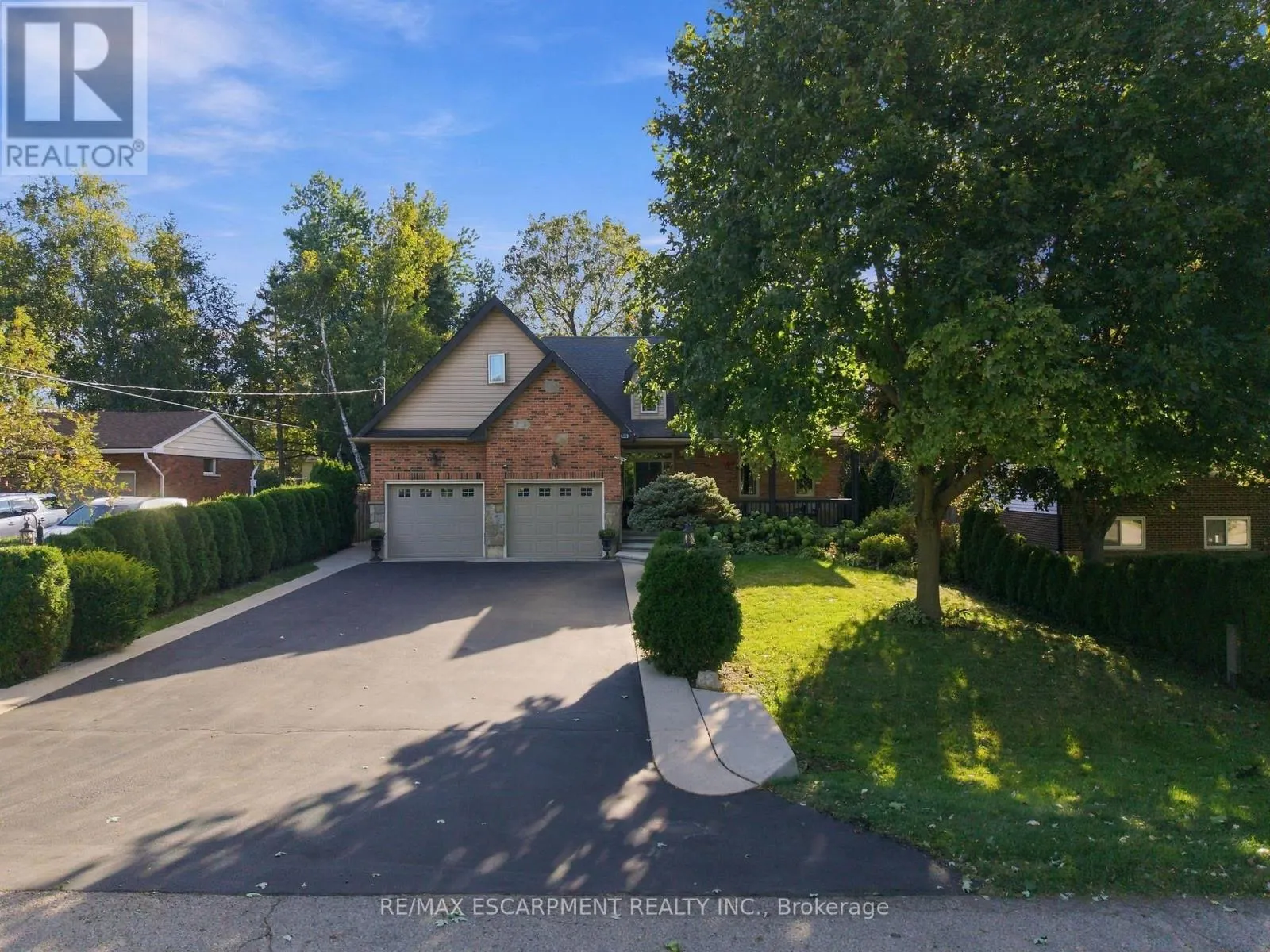 4 SUMMIT DRIVE