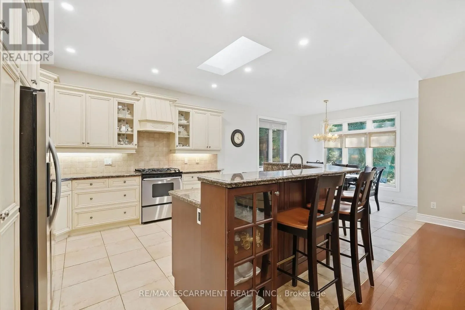 4 SUMMIT DRIVE