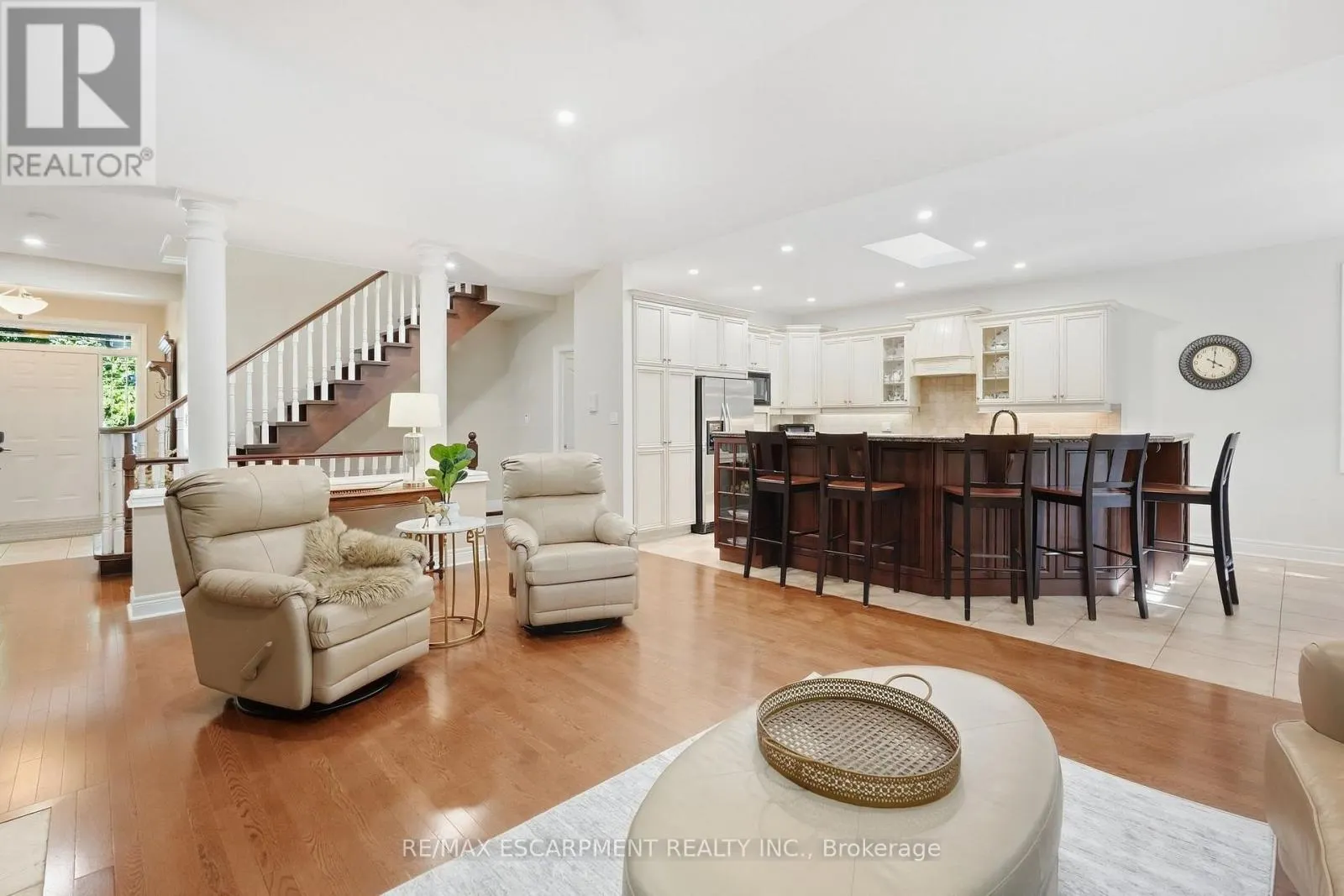 4 SUMMIT DRIVE