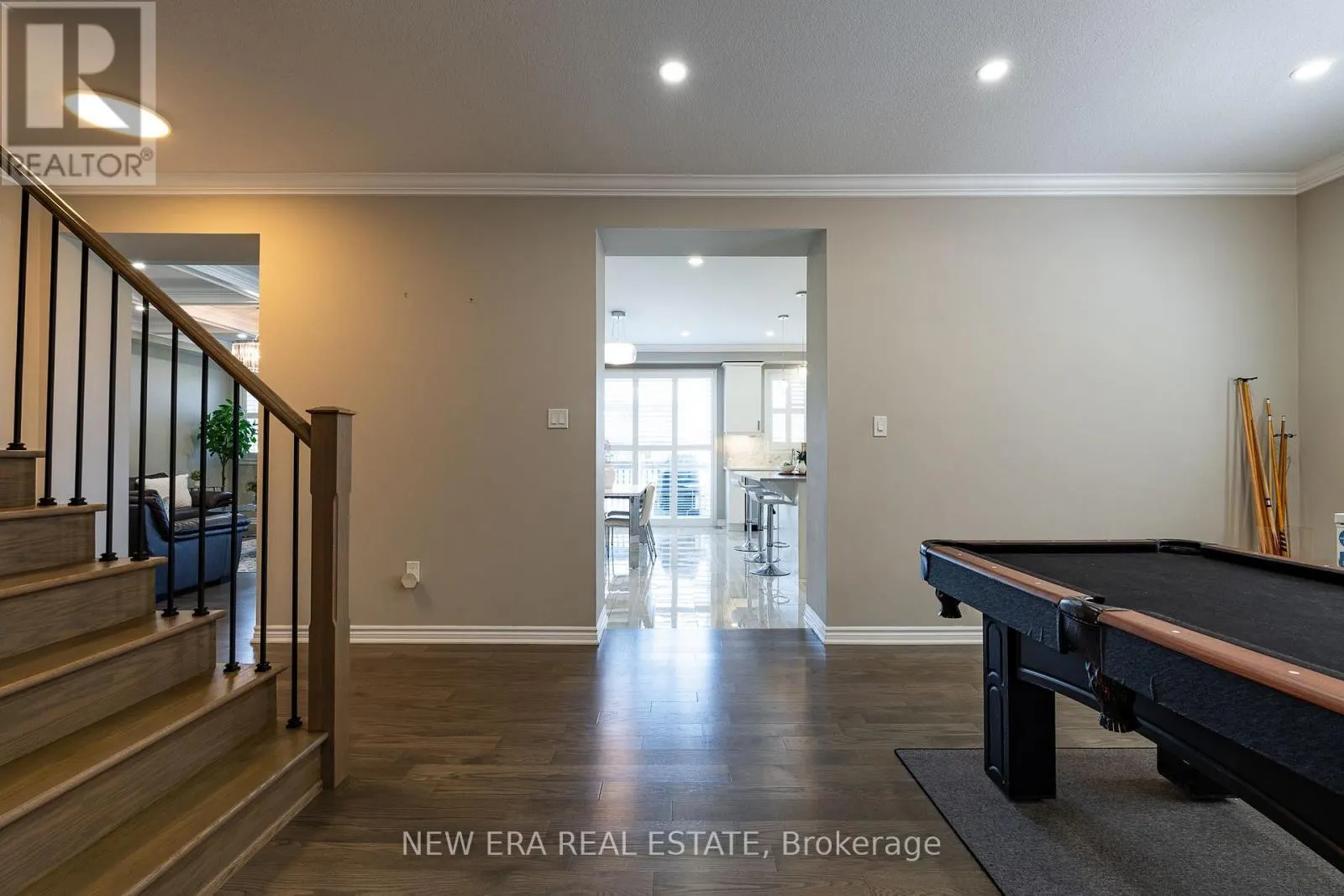 455 EQUESTRIAN WAY