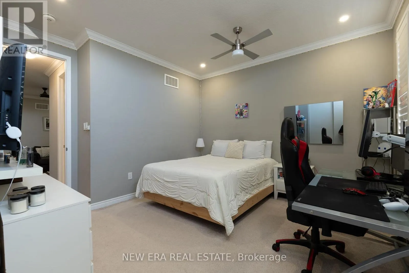 455 EQUESTRIAN WAY