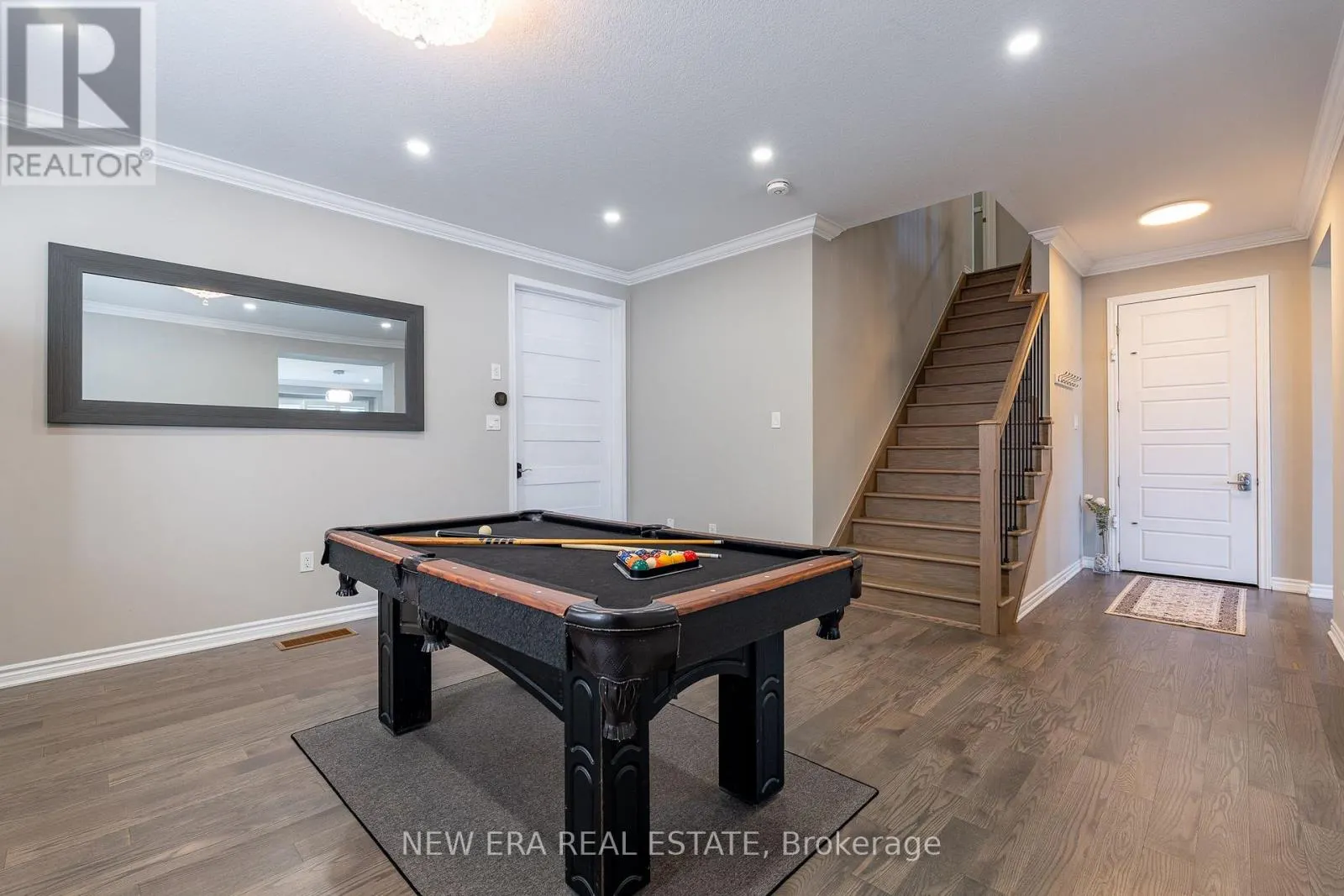 455 EQUESTRIAN WAY