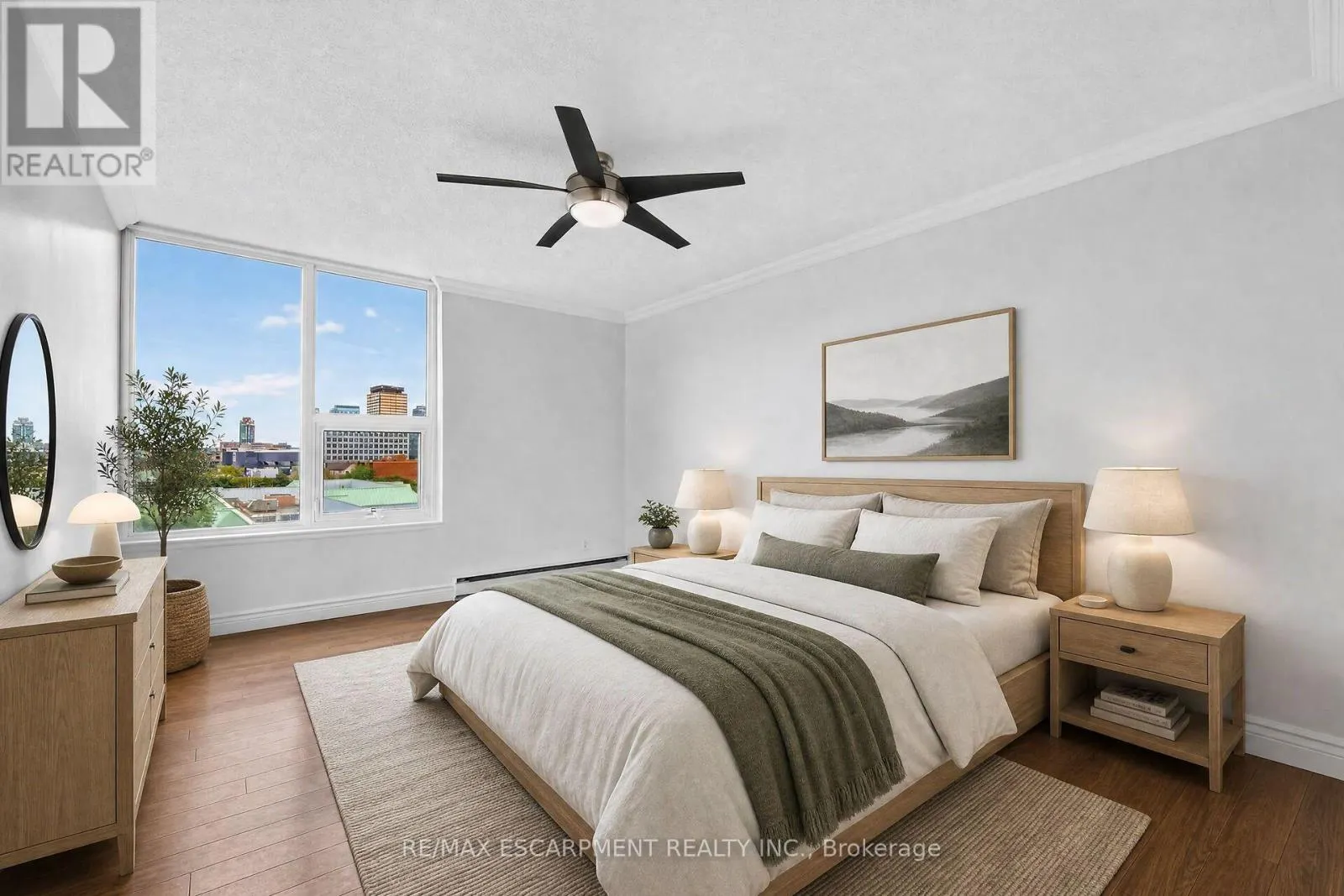 808 - 75 QUEEN STREET N