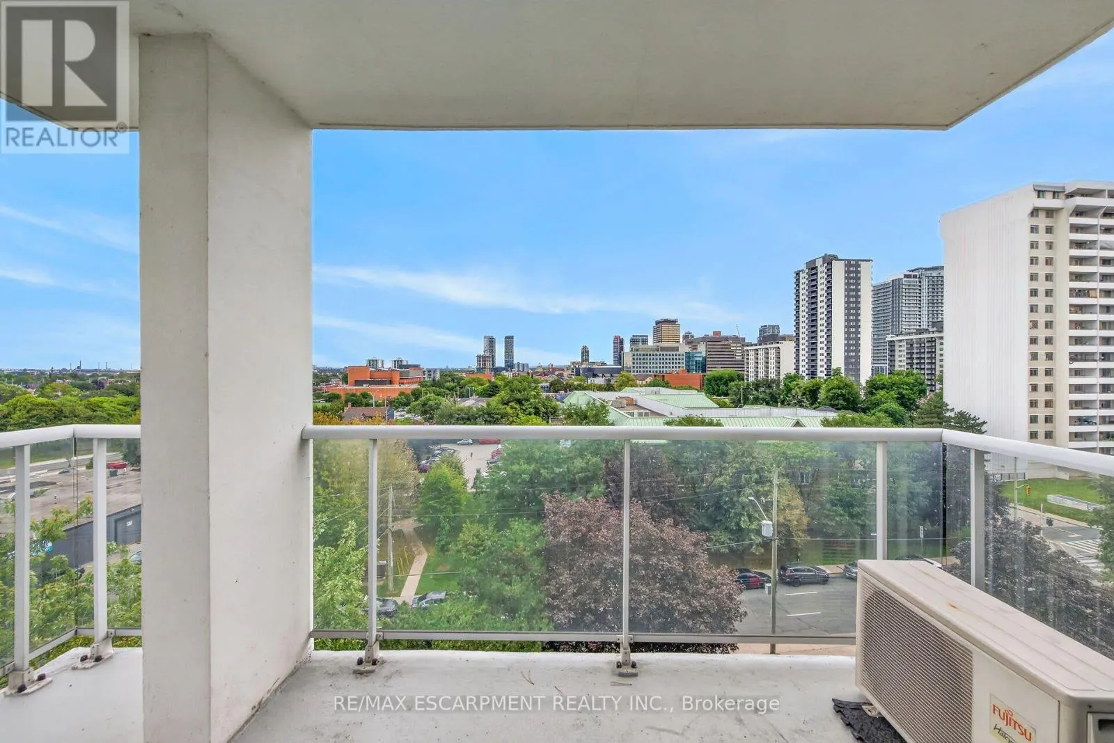 808 - 75 QUEEN STREET N