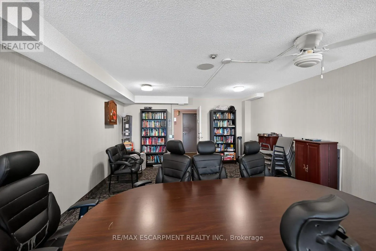 808 - 75 QUEEN STREET N