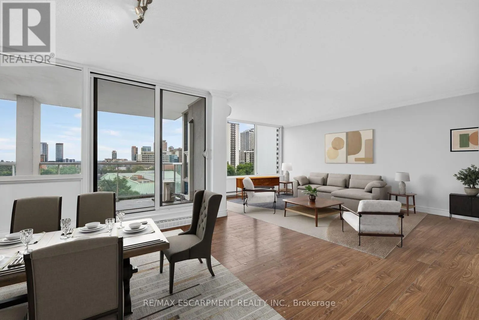 808 - 75 QUEEN STREET N