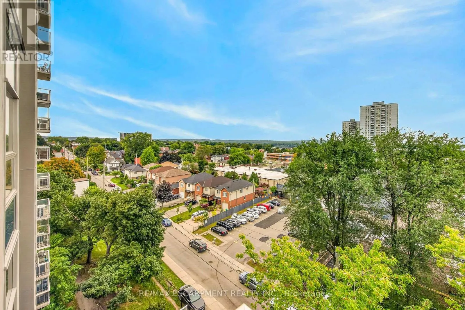808 - 75 QUEEN STREET N
