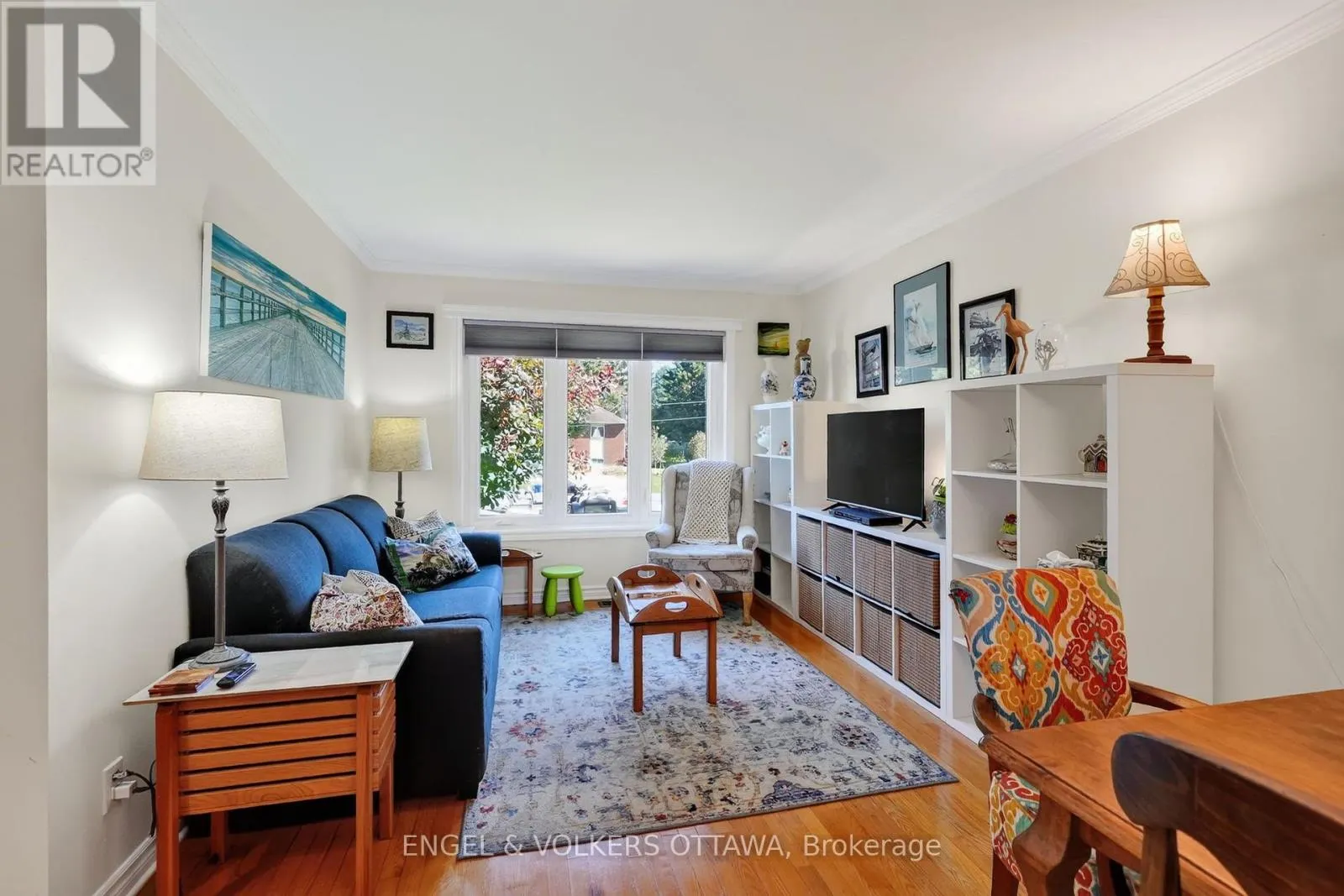 1124 DES POMMIERS STREET