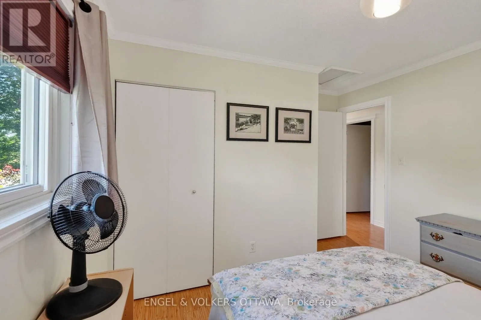 1124 DES POMMIERS STREET
