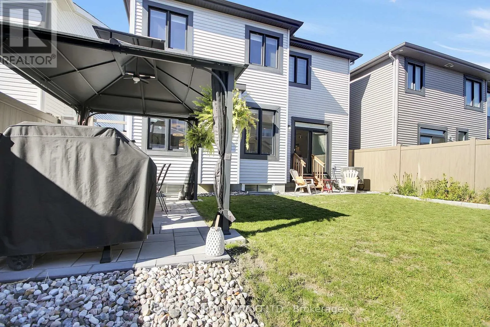 352 FINIAL WAY
