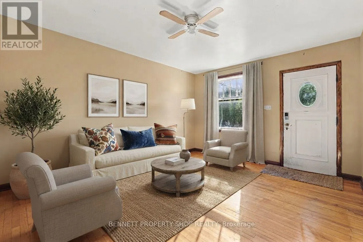 367 SUNNYSIDE AVENUE