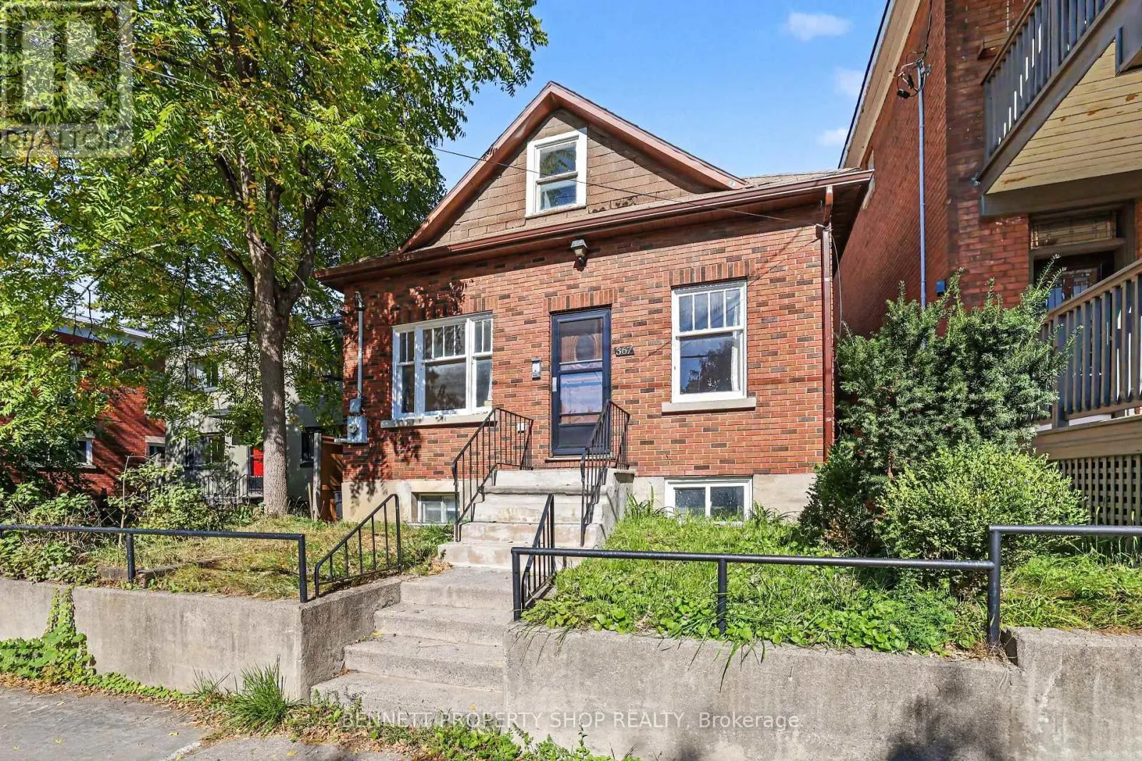 367 SUNNYSIDE AVENUE