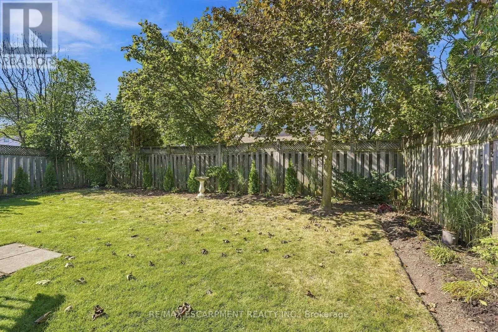 15 DALRYMPLE DRIVE