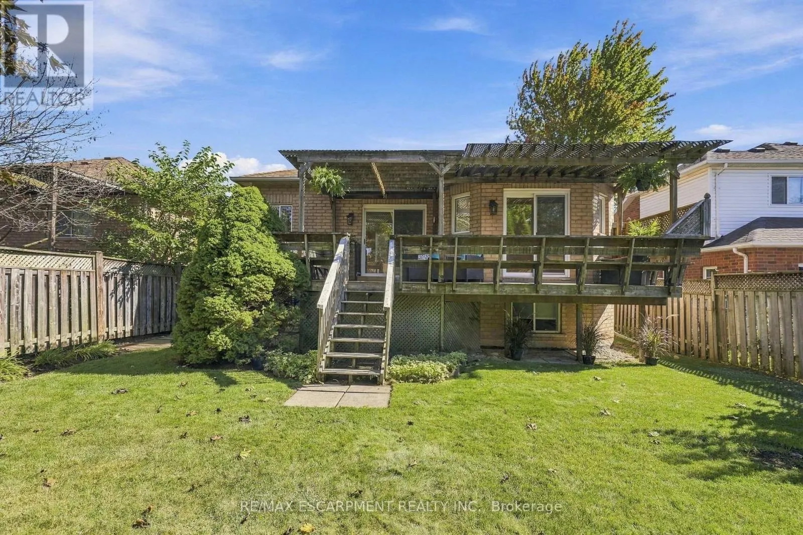 15 DALRYMPLE DRIVE