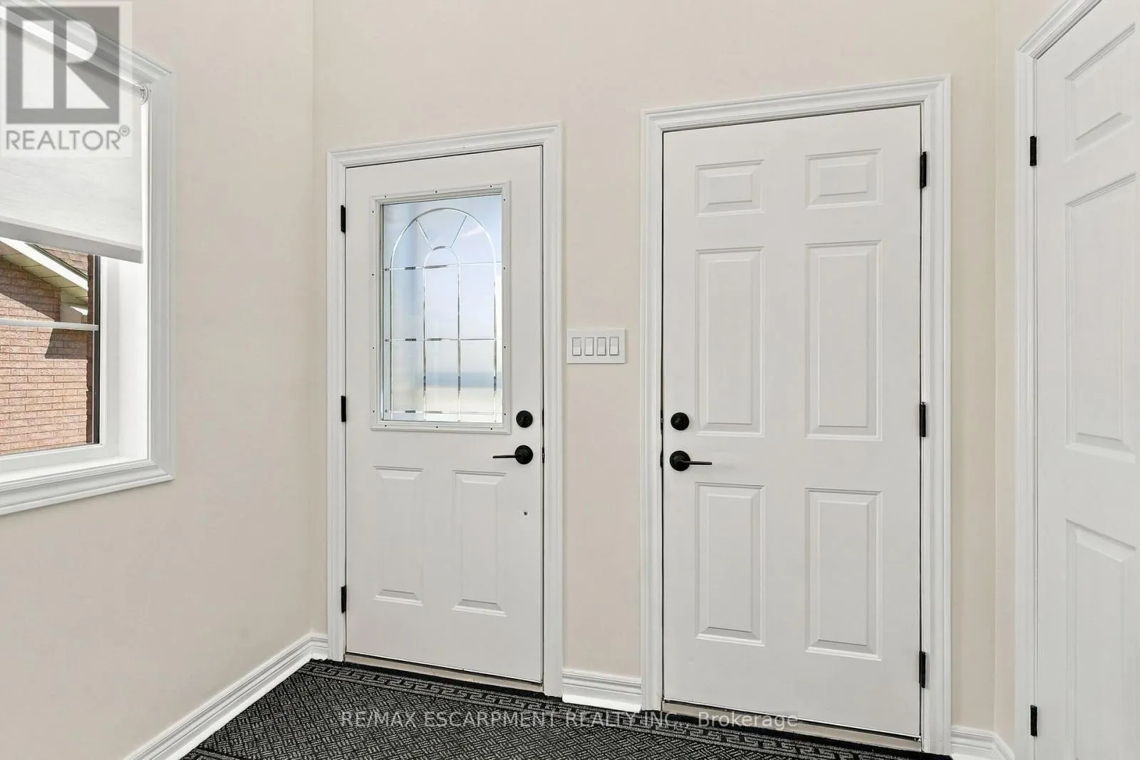15 DALRYMPLE DRIVE