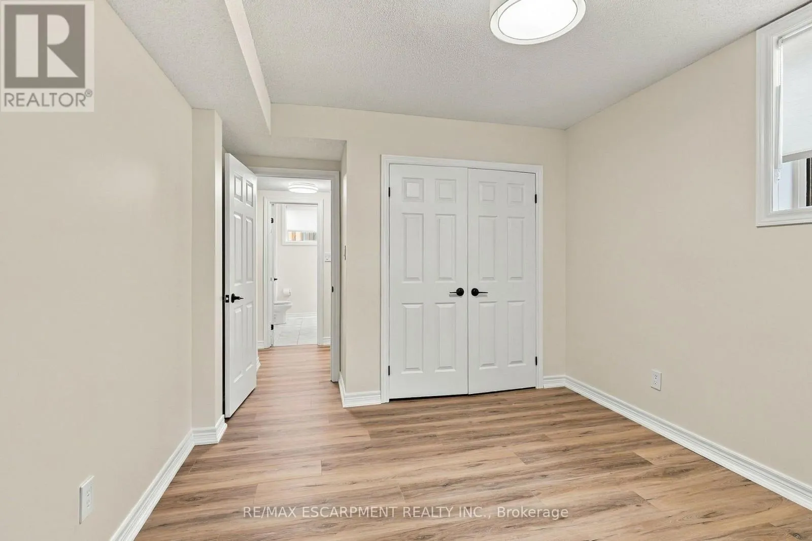 15 DALRYMPLE DRIVE