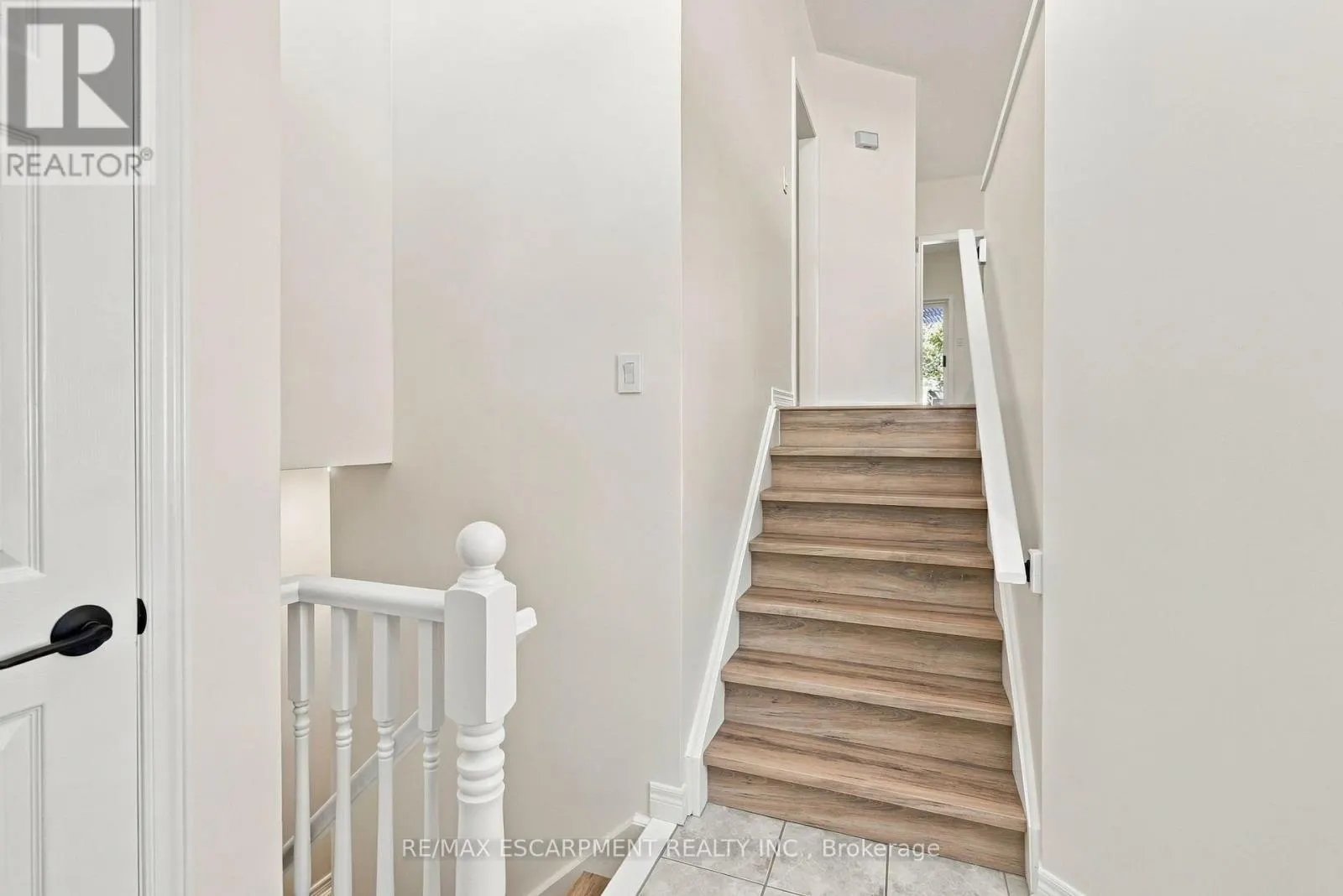 15 DALRYMPLE DRIVE