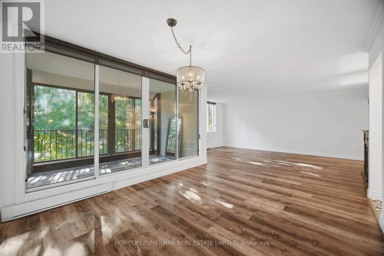 320 - 150 WILSON STREET W
