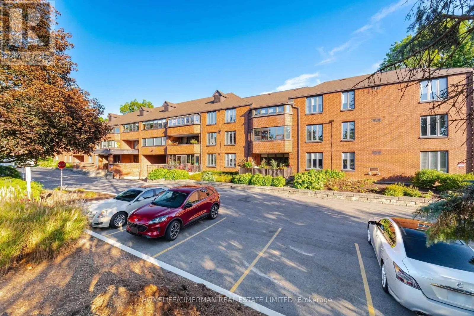 320 - 150 WILSON STREET W