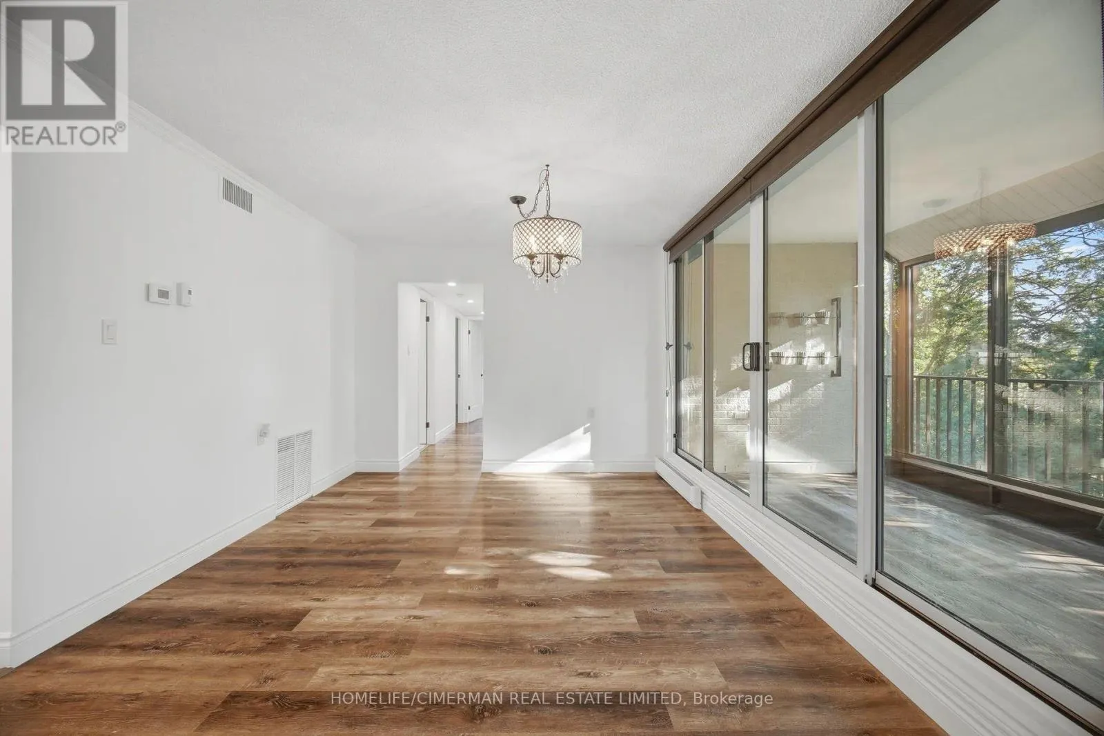 320 - 150 WILSON STREET W