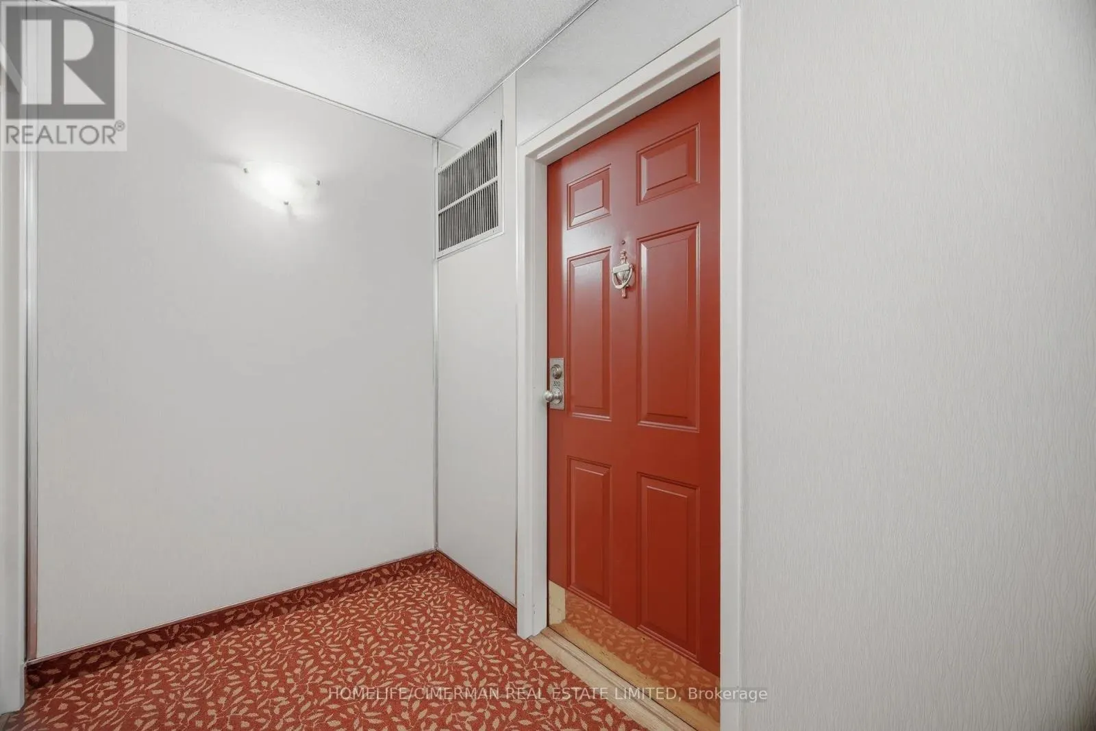 320 - 150 WILSON STREET W